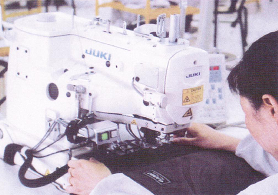 電腦圓頭鎖眼機(jī)